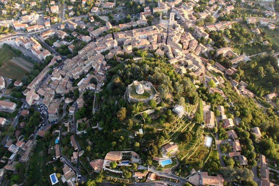 Agreable Appartement Au Calme Villeneuve (Alpes-de-Haute-Provence) Exterior foto
