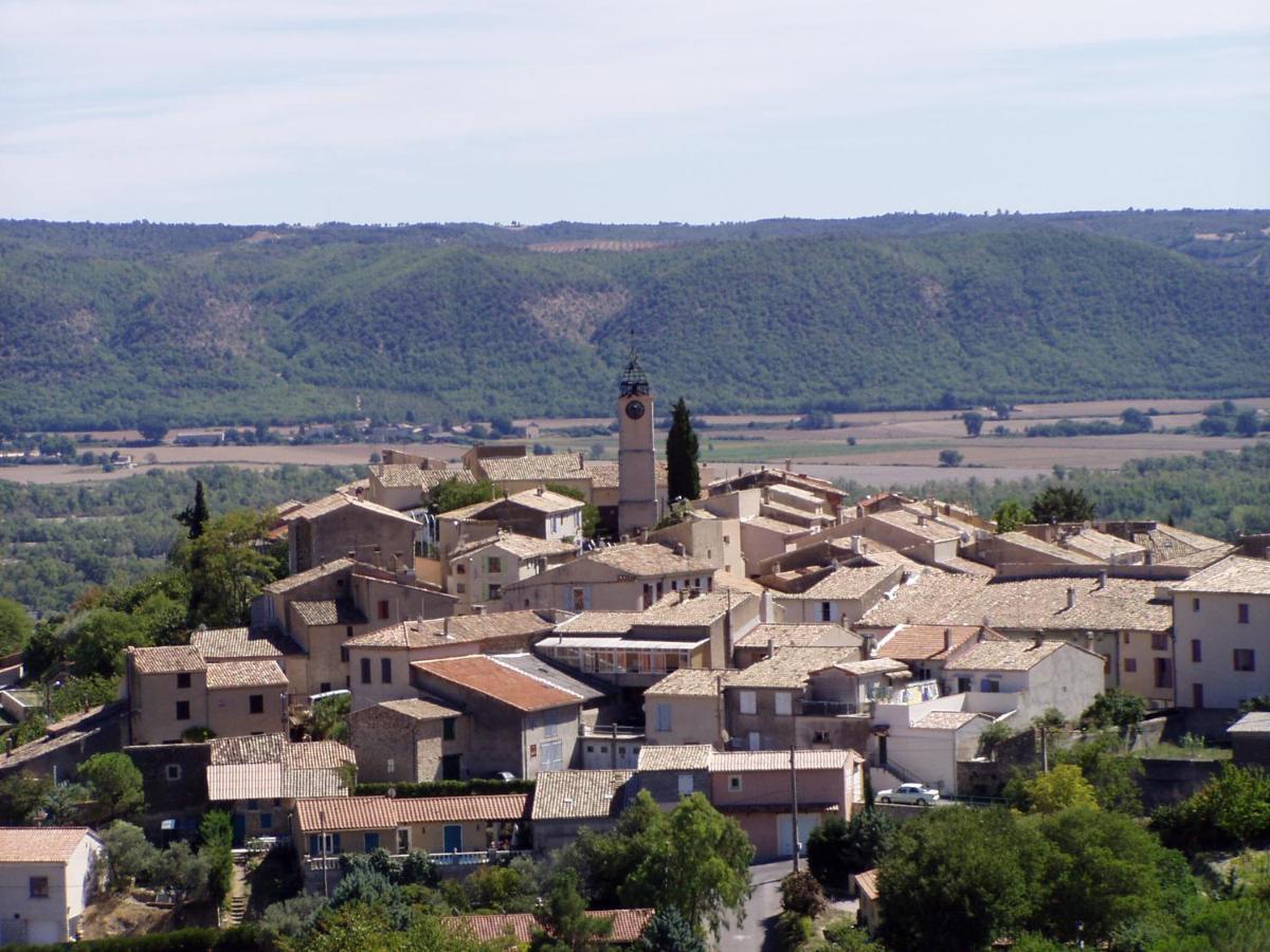 Agreable Appartement Au Calme Villeneuve (Alpes-de-Haute-Provence) Exterior foto